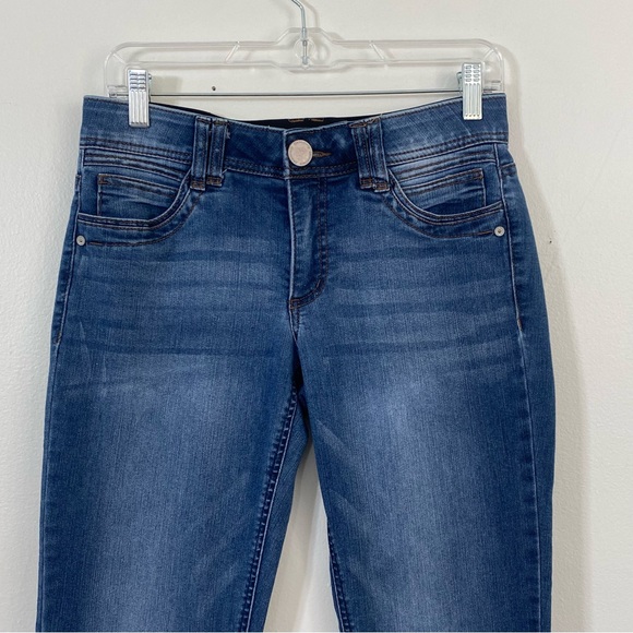 Democracy Womens Ab Technology Jeans Size 4 Medium Wash Skinny Mid Rise - Picture 3 of 8